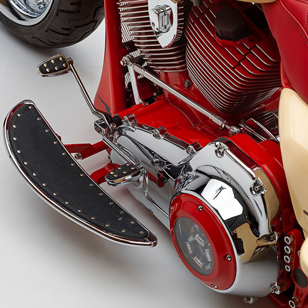 KD Transport custom Harley-Davidson® foot board